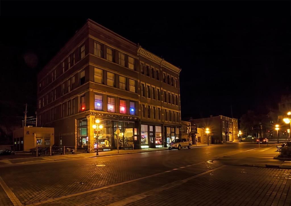 Deadwood Dick's Hotel Buitenkant foto