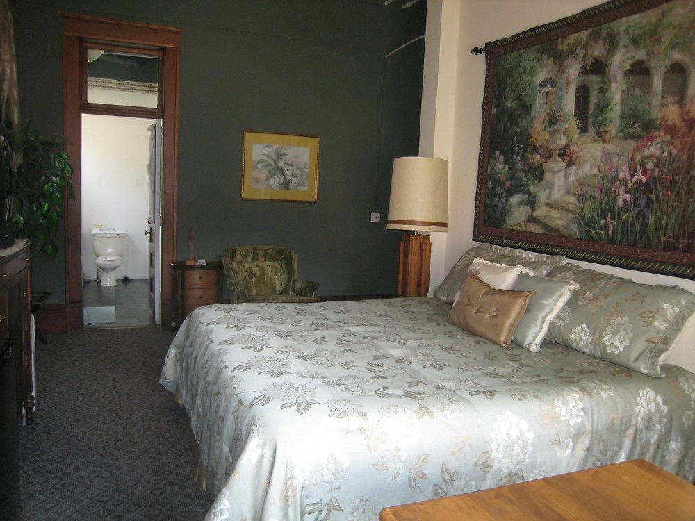 Deadwood Dick's Hotel Buitenkant foto
